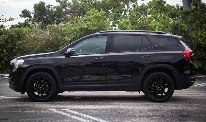 2021 GMC Terrain, 2022 gmc terrain changes, 2022 gmc canyon all terrain, 2022 gmc terrain slt, when will the 2022 gmc terrain be available, 2022 gmc terrain interior, 2022 gmc terrain release date, 2022 gmc terrain exterior colors,