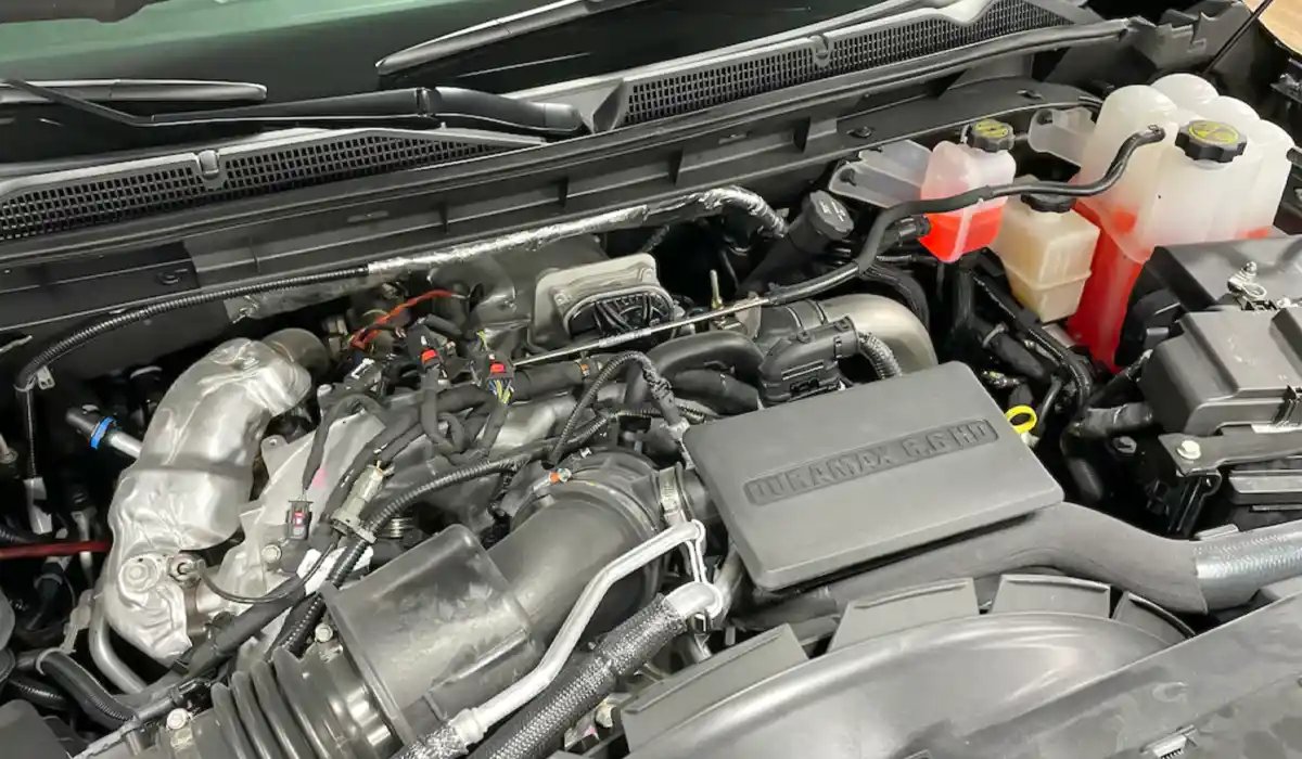 The GMC Sierra HD also provides exceptional towing capabilities, with a best-in-class towing capacity of up to 22,070 lbs for the 2500 crew cab model 2025 GMC 2500