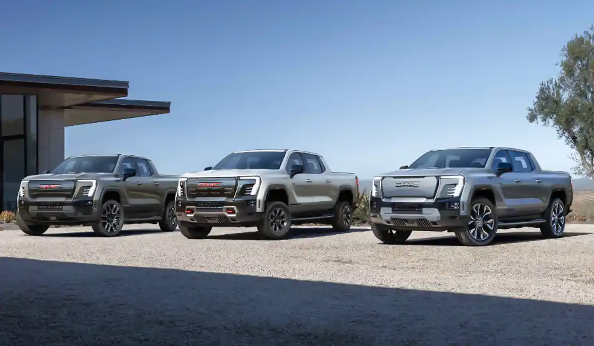 The 2024 Sierra EV Denali Edition 1 offers convenient and versatile hauling capabilities 2025 GMC Sierra